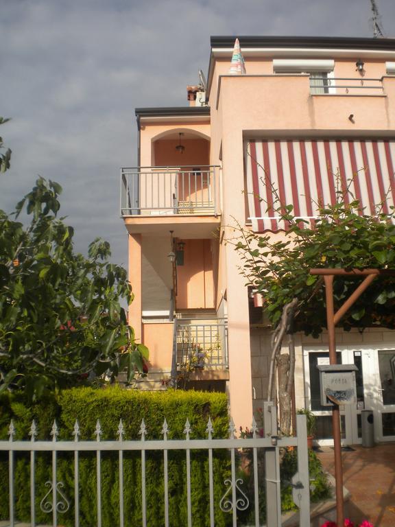 Novigrad Istria Apartments Miani מראה חיצוני תמונה